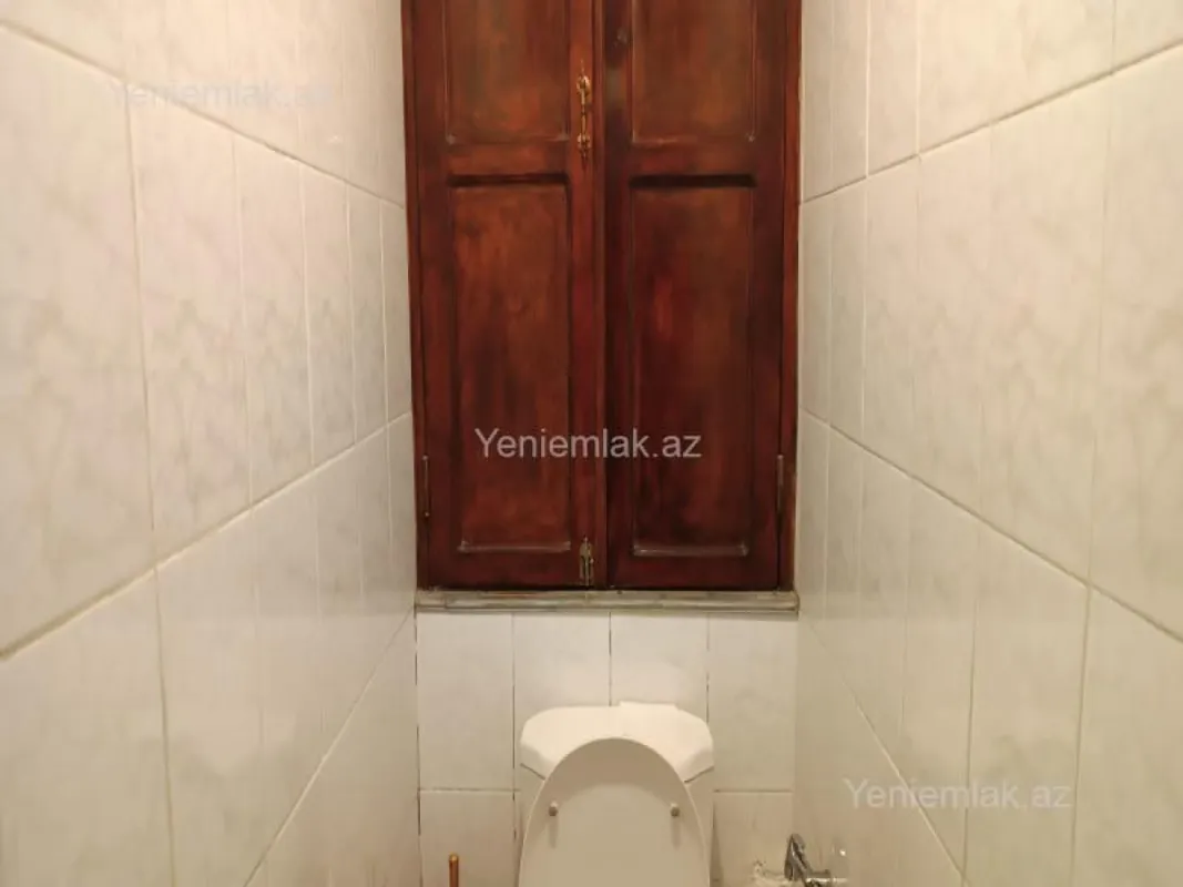 Satılır 3 otaqlı köhnə tikili 80 m²