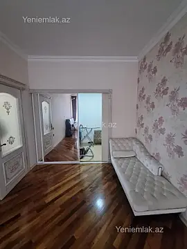 Satılır 4 otaqlı yeni tikili 200 m²