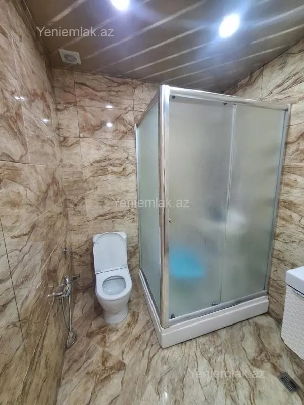 Satılır 4 otaqlı yeni tikili 200 m²