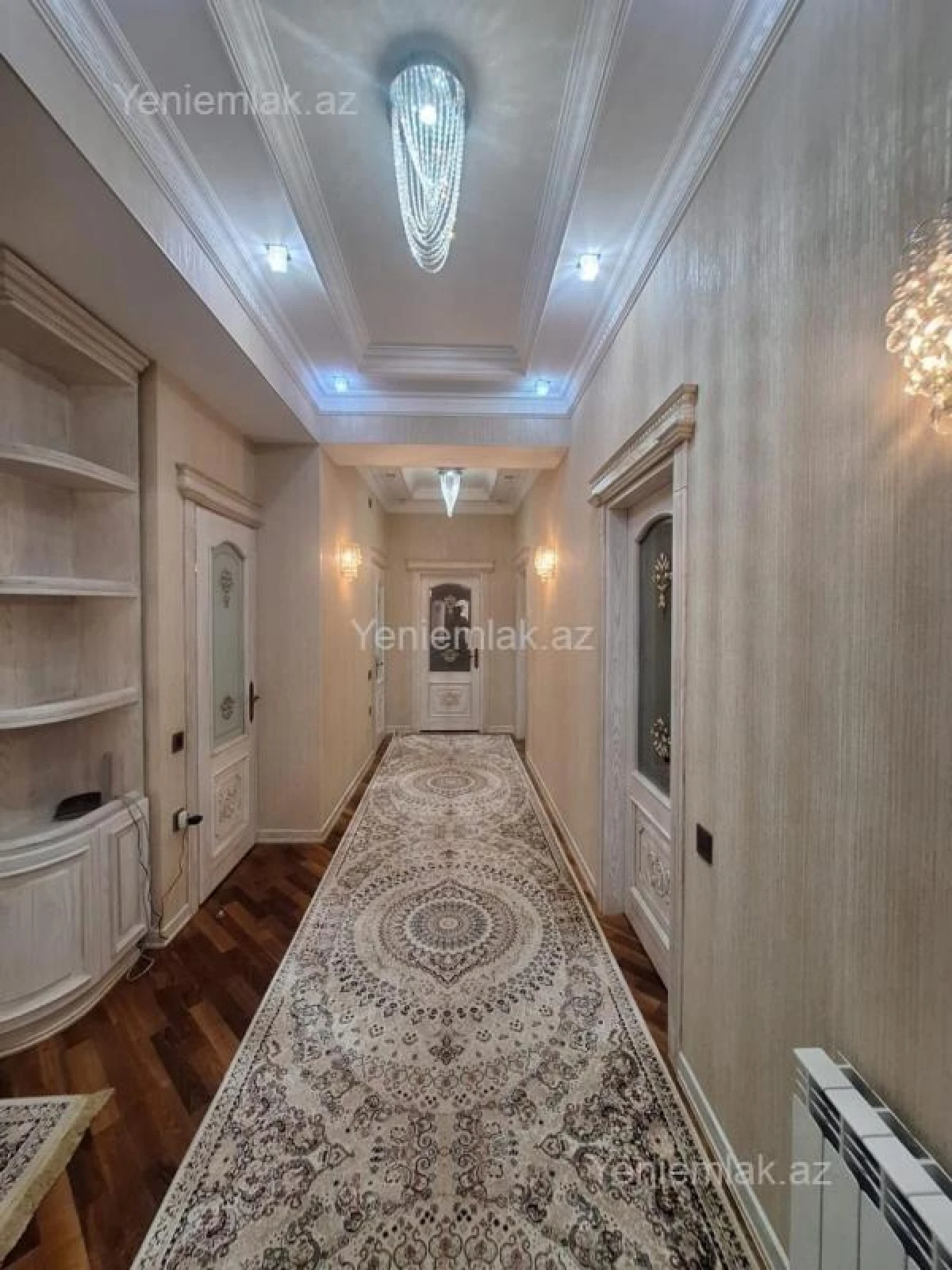 Satılır 4 otaqlı yeni tikili 200 m²