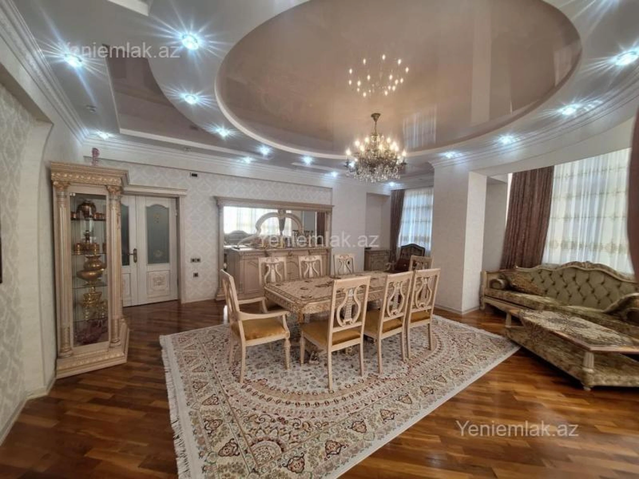 Satılır 4 otaqlı yeni tikili 200 m²