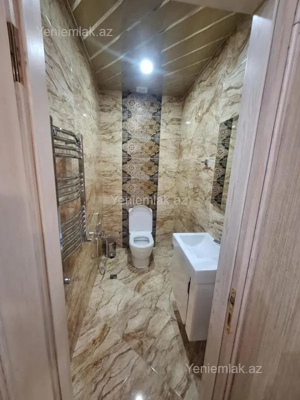 Satılır 4 otaqlı yeni tikili 200 m²