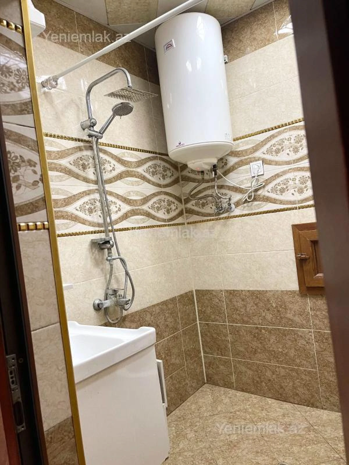 Satılır 2 otaqlı yeni tikili 60 m²