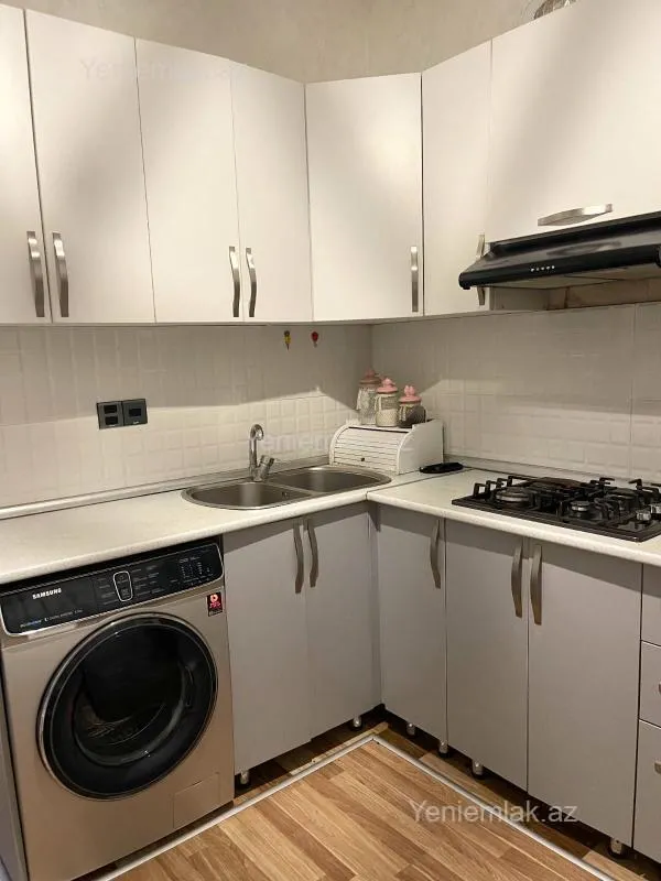 Satılır 2 otaqlı yeni tikili 60 m²