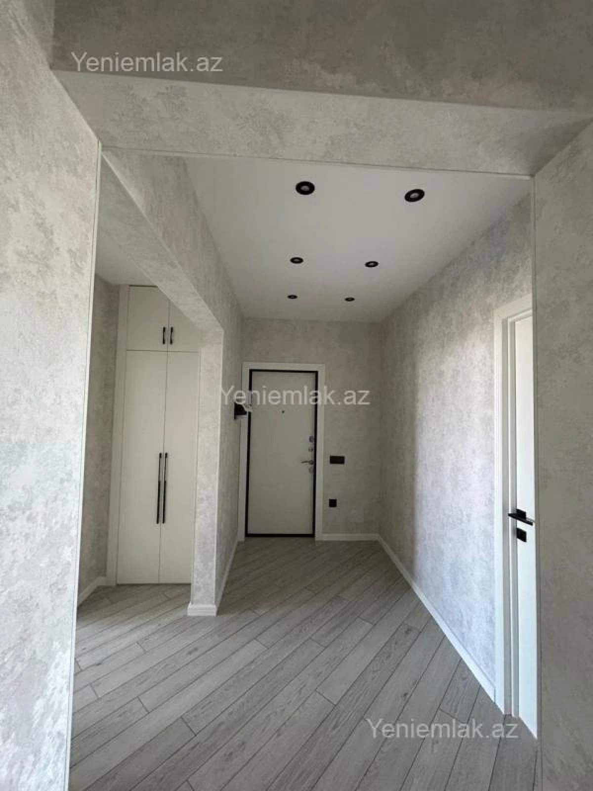 Satılır 3 otaqlı köhnə tikili 90 m²
