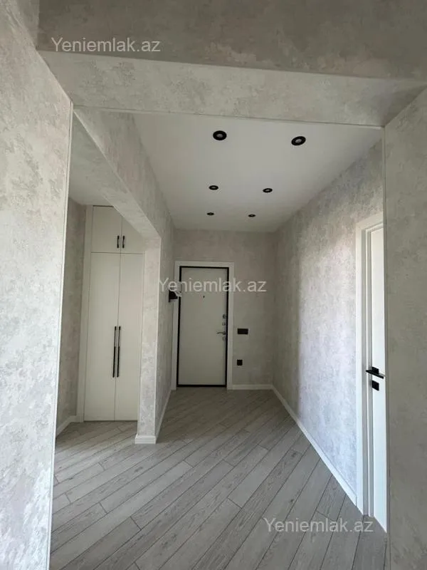 Satılır 3 otaqlı köhnə tikili 90 m²