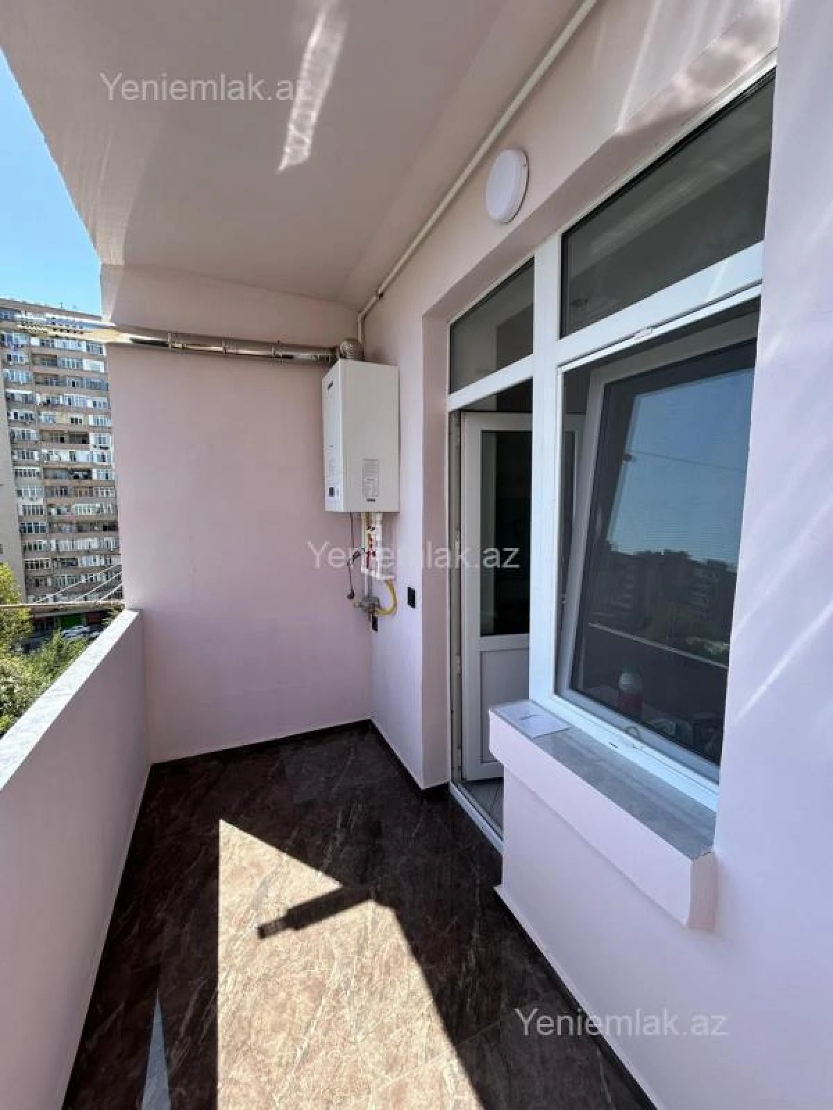 Satılır 3 otaqlı köhnə tikili 90 m²