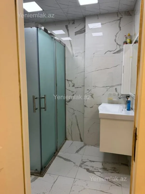 Satılır 3 otaqlı yeni tikili 115 m²