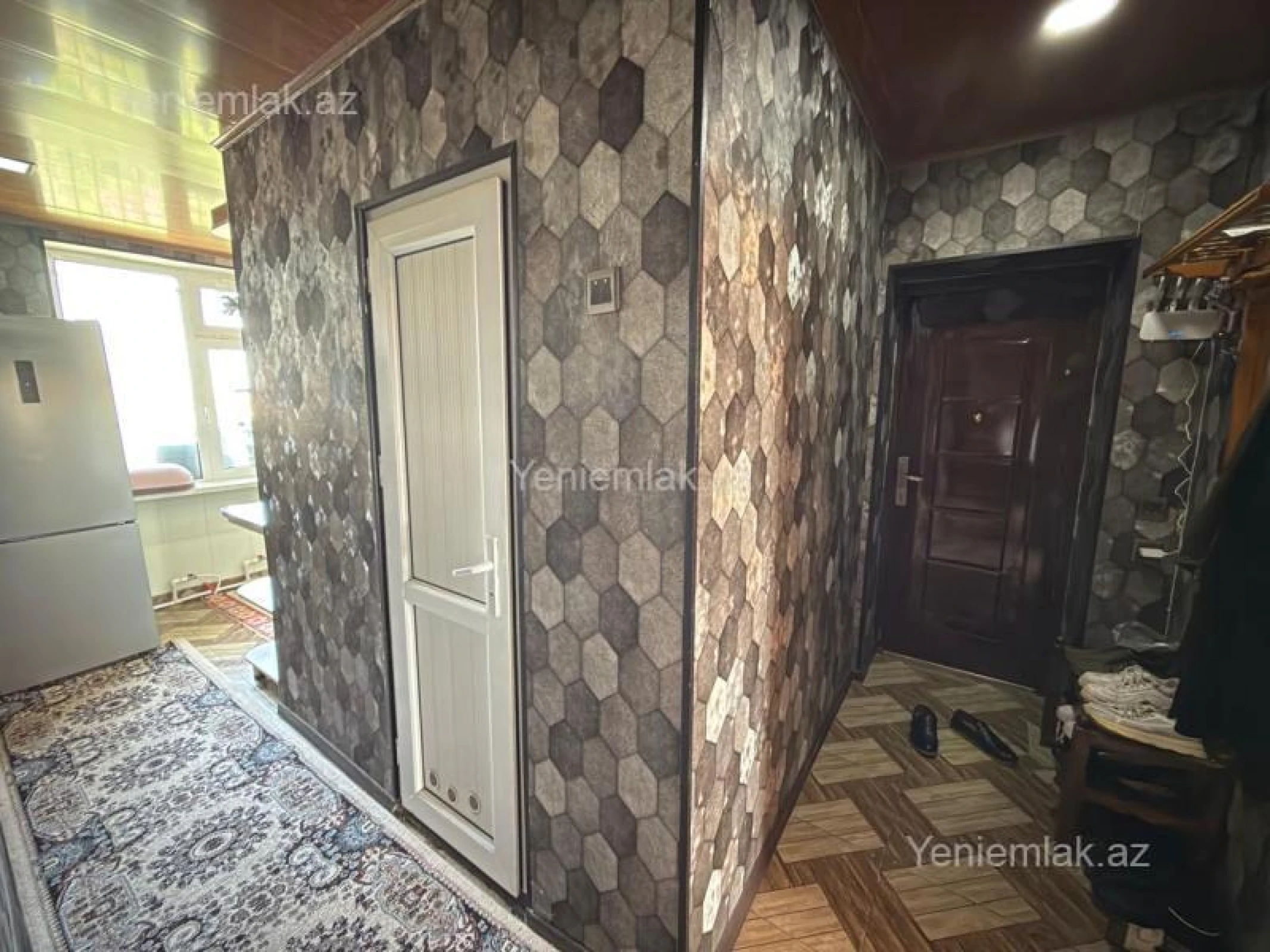 Satılır 3 otaqlı köhnə tikili 75 m²