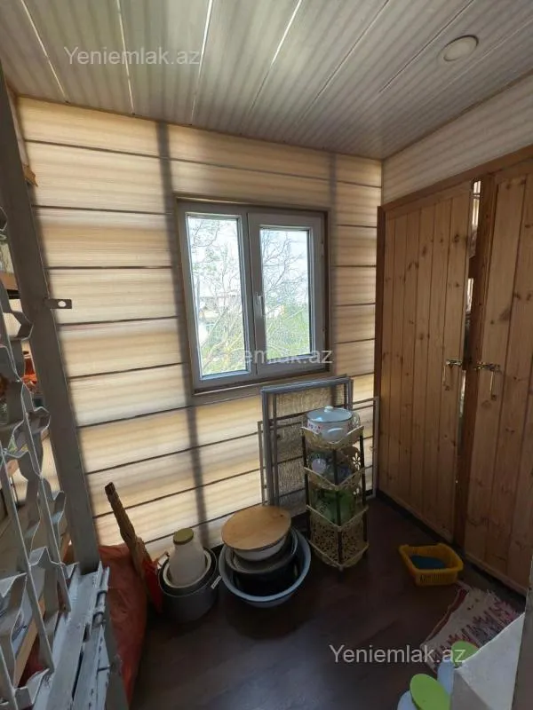 Satılır 3 otaqlı köhnə tikili 75 m²