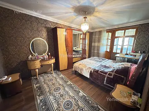 Satılır 3 otaqlı köhnə tikili 75 m²