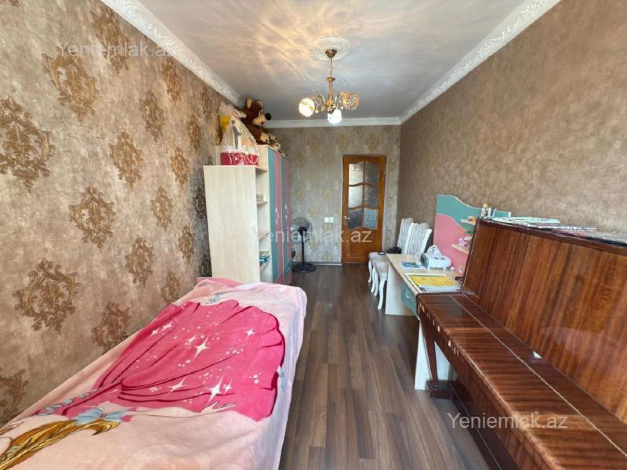 Satılır 3 otaqlı köhnə tikili 75 m²