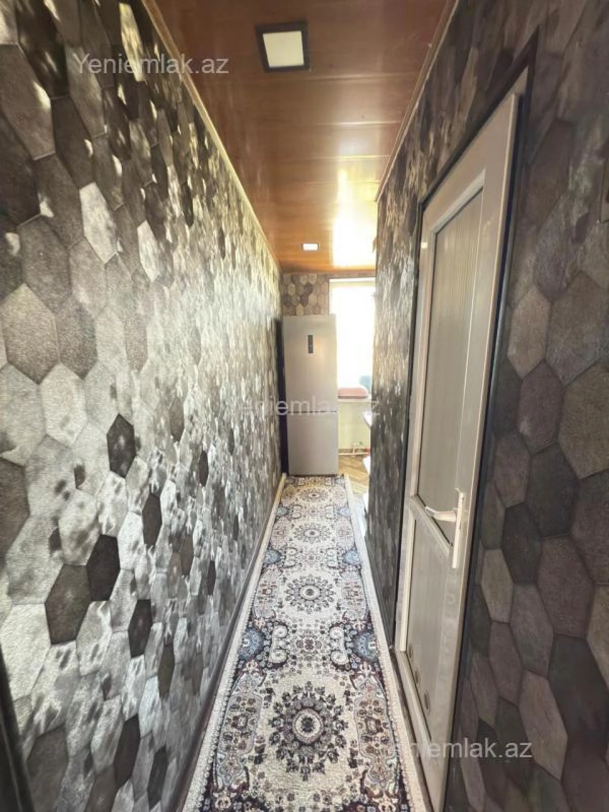 Satılır 3 otaqlı köhnə tikili 75 m²