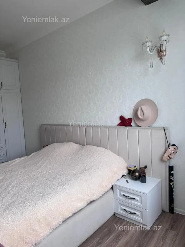 Satılır 3 otaqlı yeni tikili 85 m²