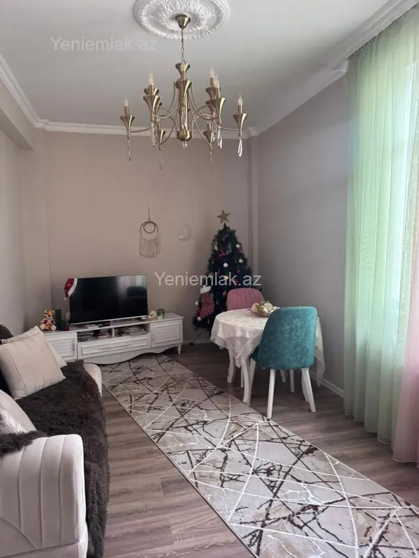 Satılır 3 otaqlı yeni tikili 85 m²