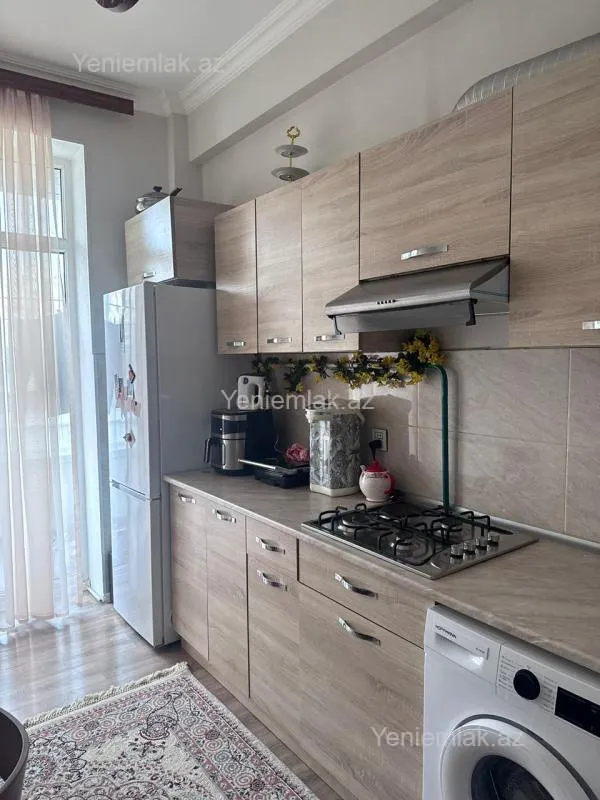 Satılır 3 otaqlı yeni tikili 85 m²