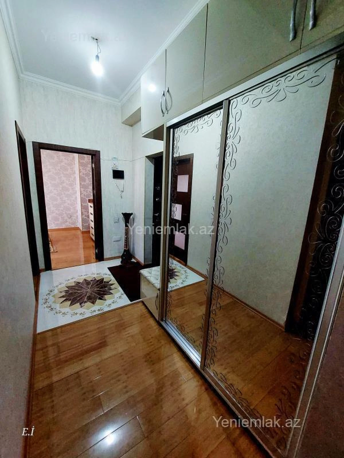 Satılır 2 otaqlı yeni tikili 63 m²