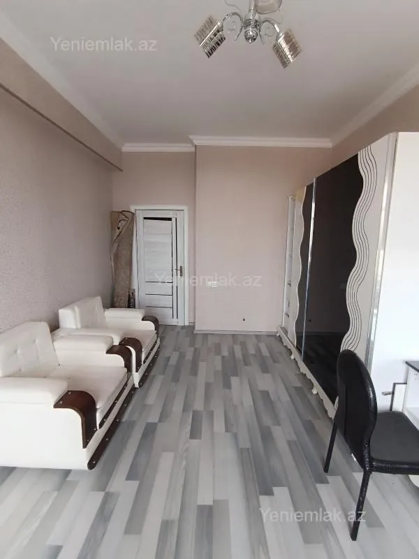 Satılır 3 otaqlı yeni tikili 78 m²