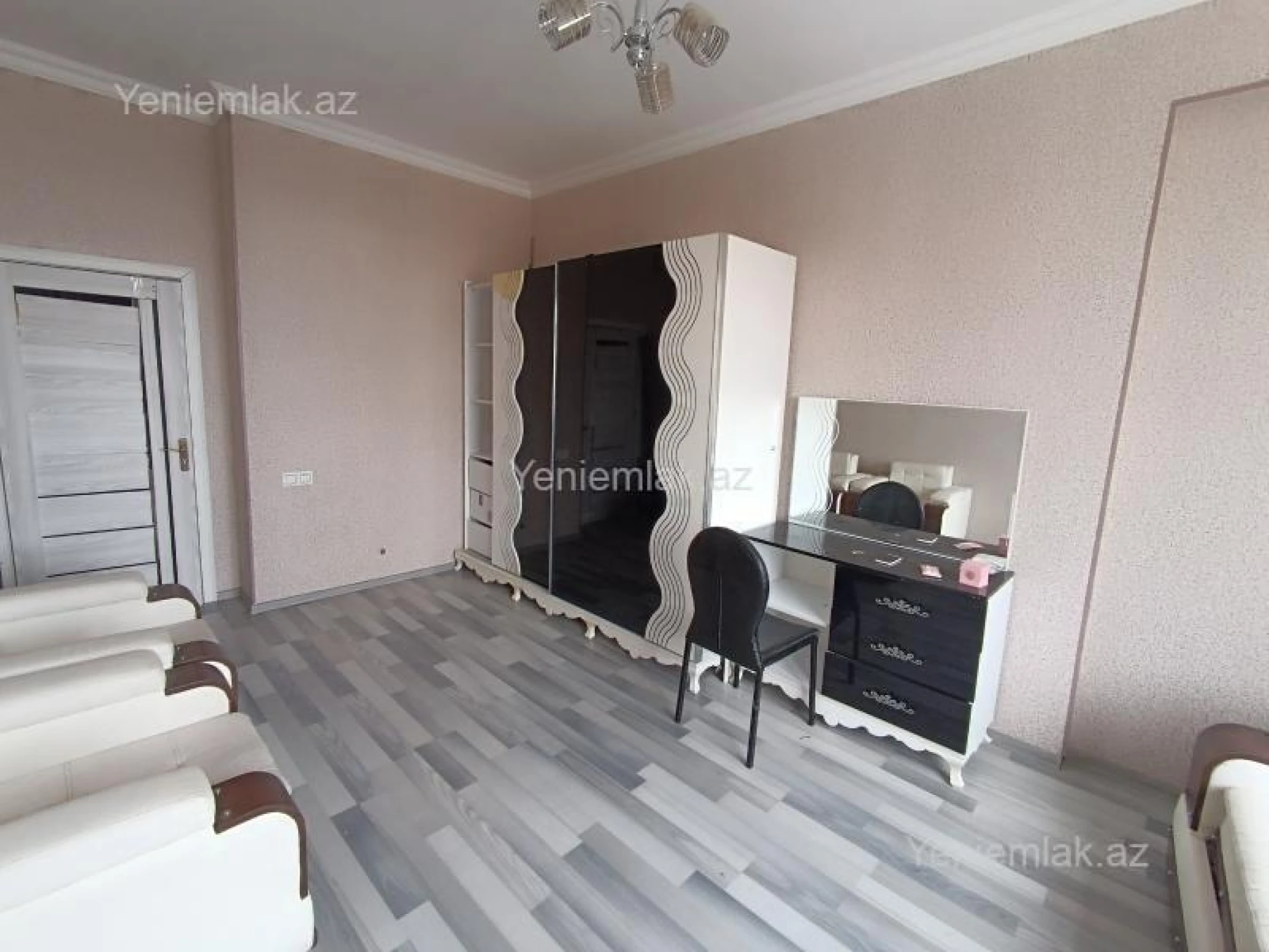 Satılır 3 otaqlı yeni tikili 78 m²