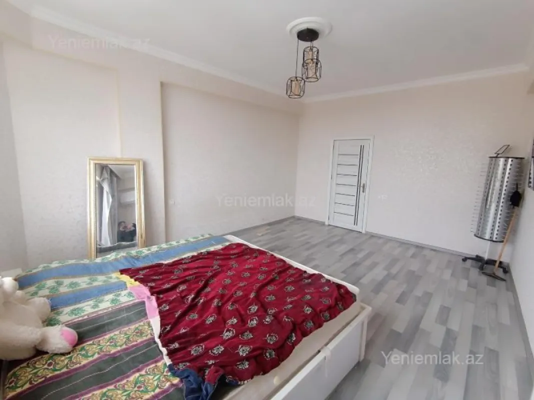 Satılır 3 otaqlı yeni tikili 78 m²