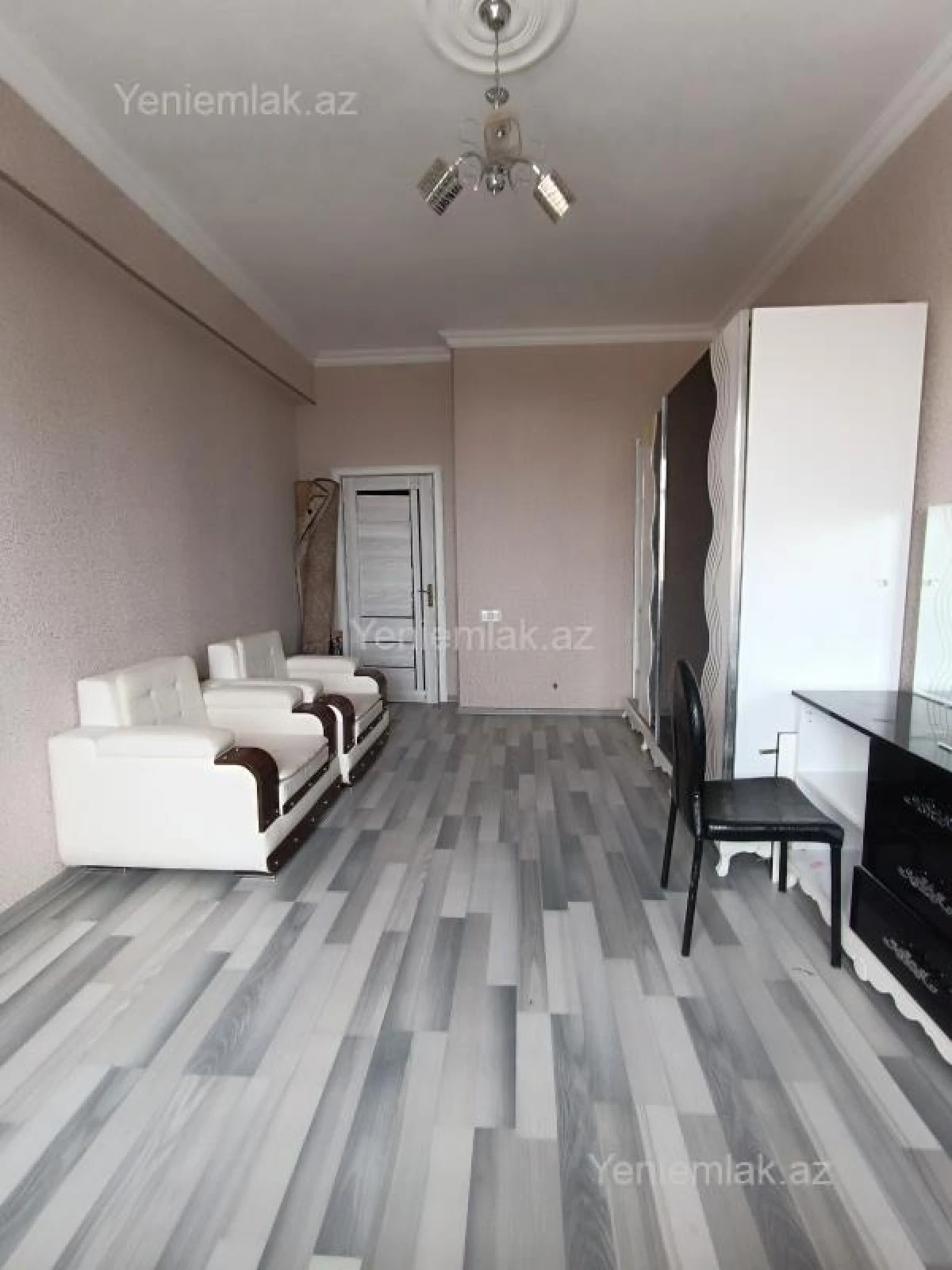 Satılır 3 otaqlı yeni tikili 78 m²