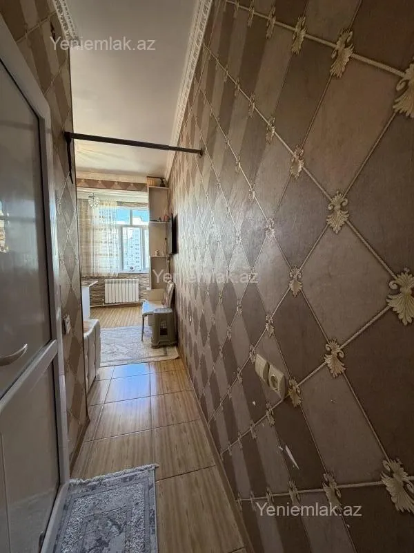 Satılır 1 otaqlı köhnə tikili 40 m²