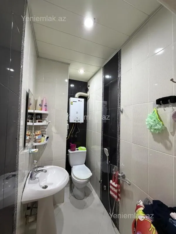 Satılır 1 otaqlı köhnə tikili 40 m²