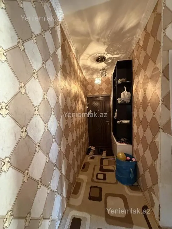 Satılır 1 otaqlı köhnə tikili 40 m²