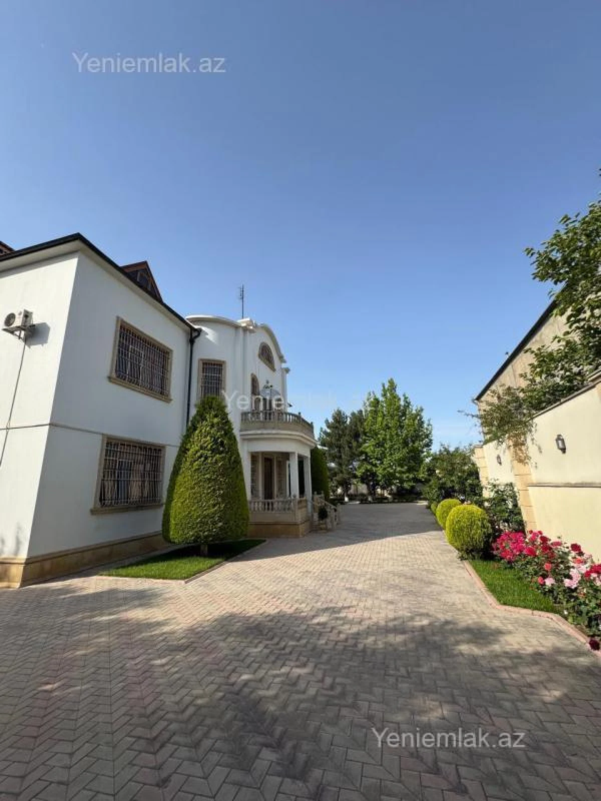 Satılır 6 otaqlı həyət evi 450 m²