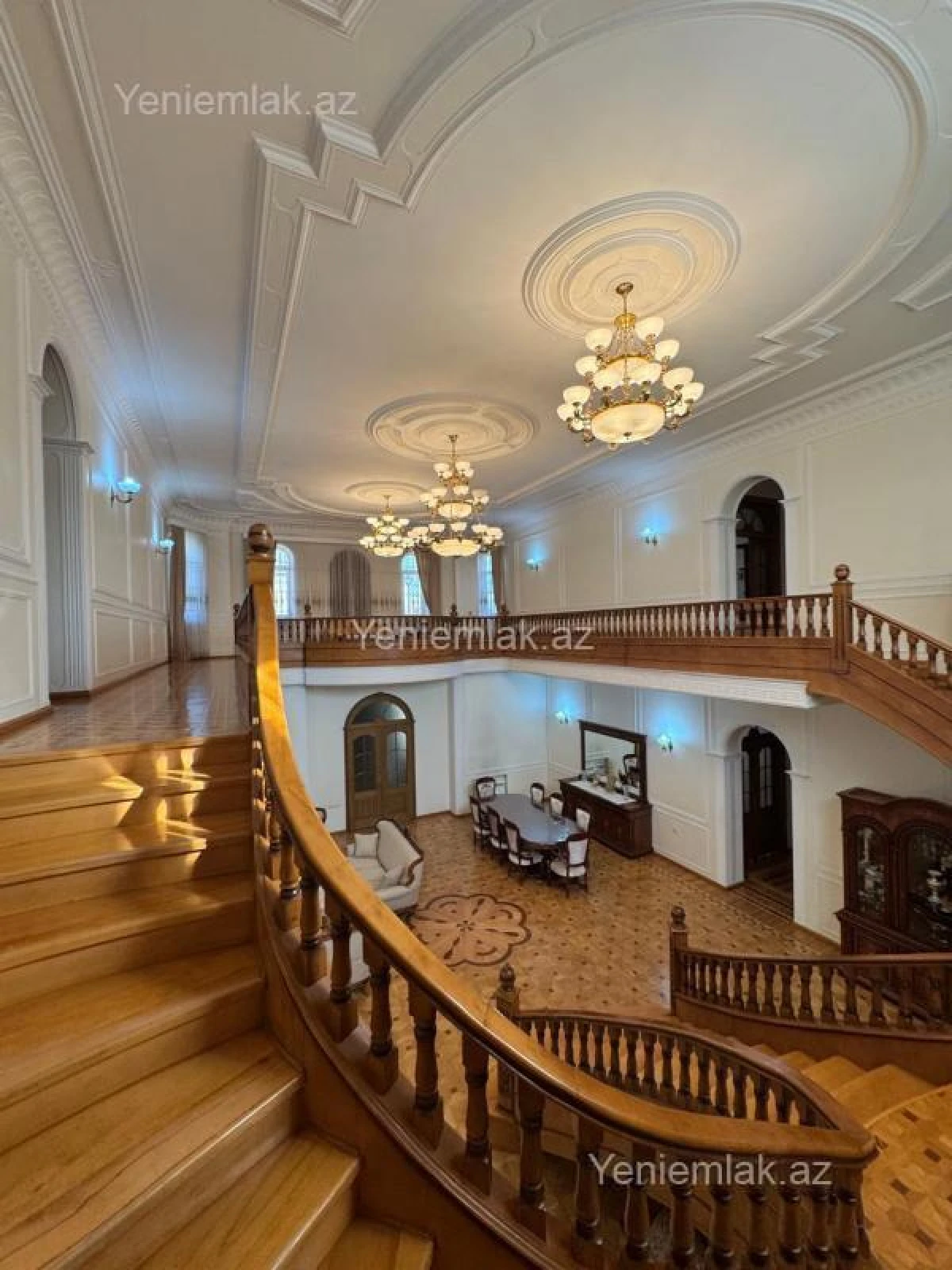 Satılır 6 otaqlı həyət evi 450 m²