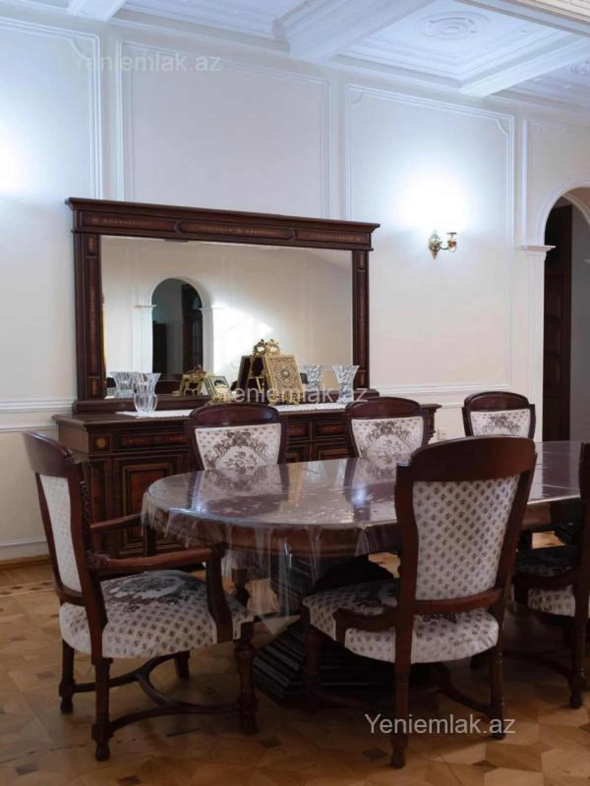 Satılır 6 otaqlı həyət evi 450 m²