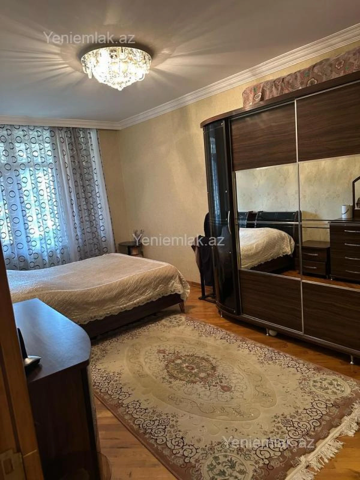 Satılır 4 otaqlı köhnə tikili 110 m²