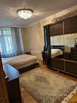 Satılır 4 otaqlı köhnə tikili 110 m²
