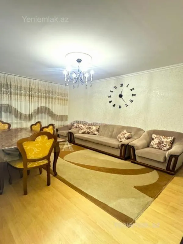 Satılır 3 otaqlı köhnə tikili 80 m²