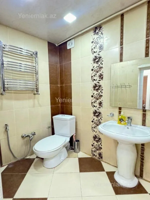 Satılır 3 otaqlı köhnə tikili 80 m²