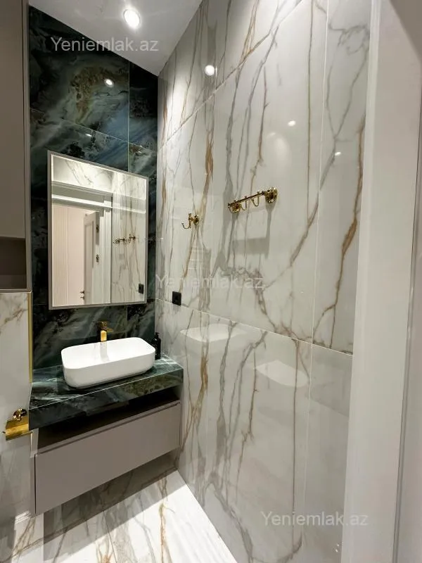 Satılır 4 otaqlı yeni tikili 211 m²