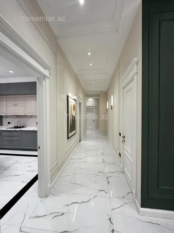 Satılır 4 otaqlı yeni tikili 211 m²