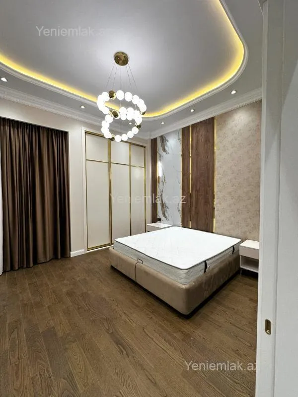 Satılır 4 otaqlı yeni tikili 211 m²