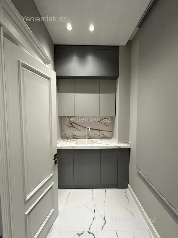 Satılır 4 otaqlı yeni tikili 211 m²