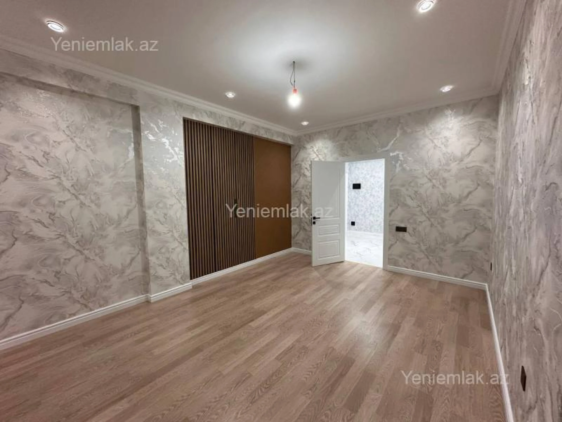 Satılır 2 otaqlı yeni tikili 79 m²