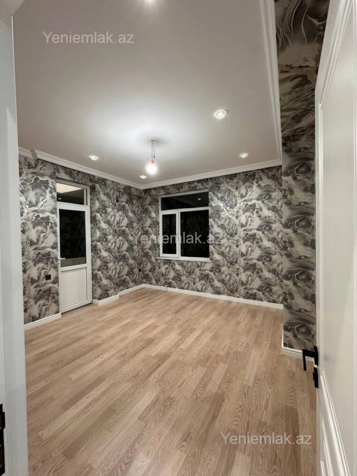 Satılır 2 otaqlı yeni tikili 79 m²