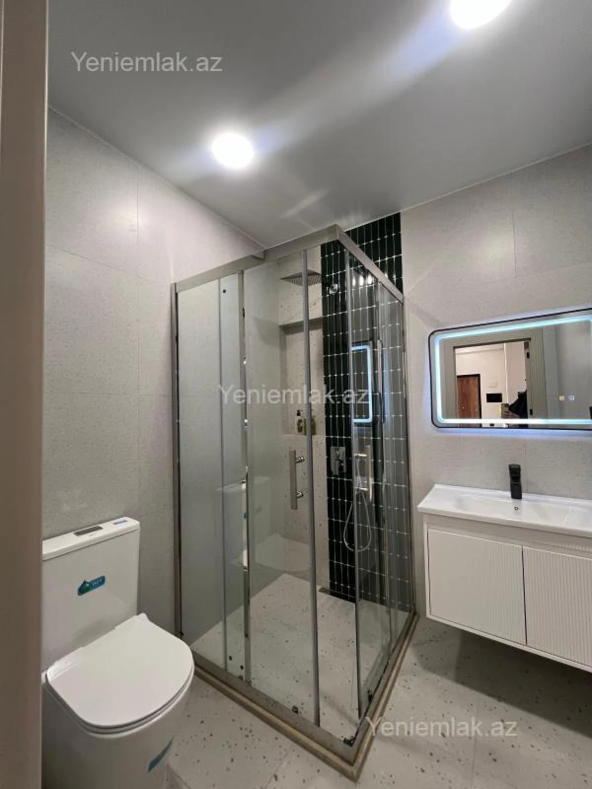 Satılır 3 otaqlı yeni tikili 70 m²