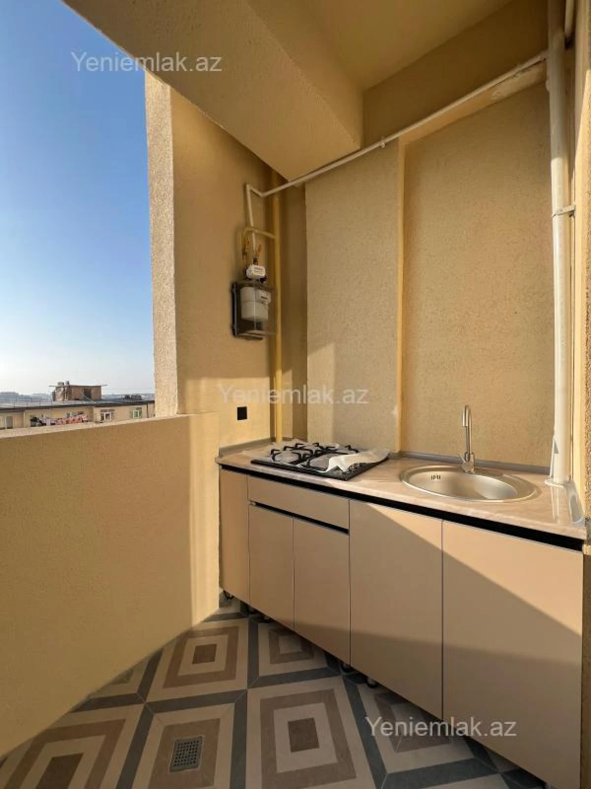 Satılır 3 otaqlı yeni tikili 70 m²