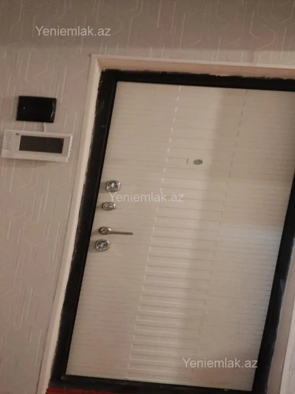 Satılır 2 otaqlı köhnə tikili 60 m²