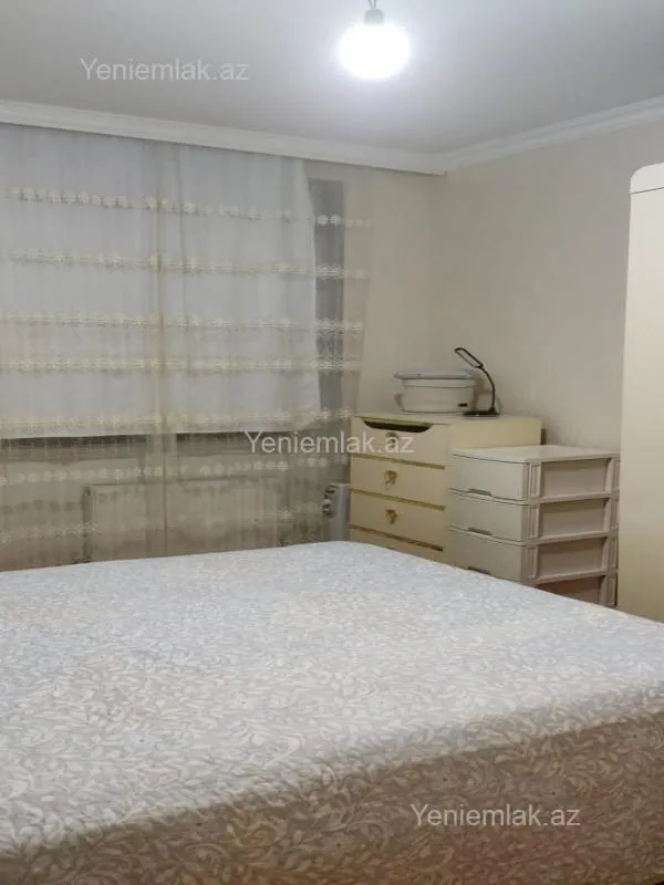Satılır 2 otaqlı köhnə tikili 60 m²