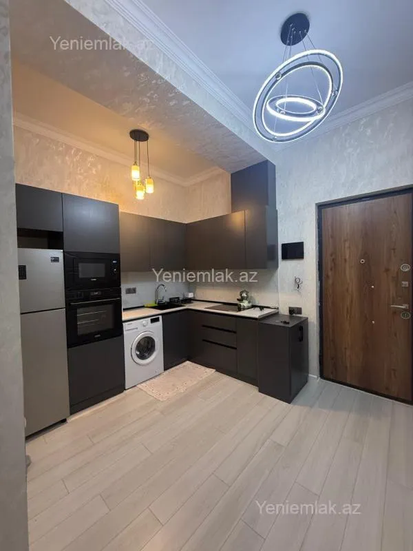 Satılır 3 otaqlı yeni tikili 90 m²