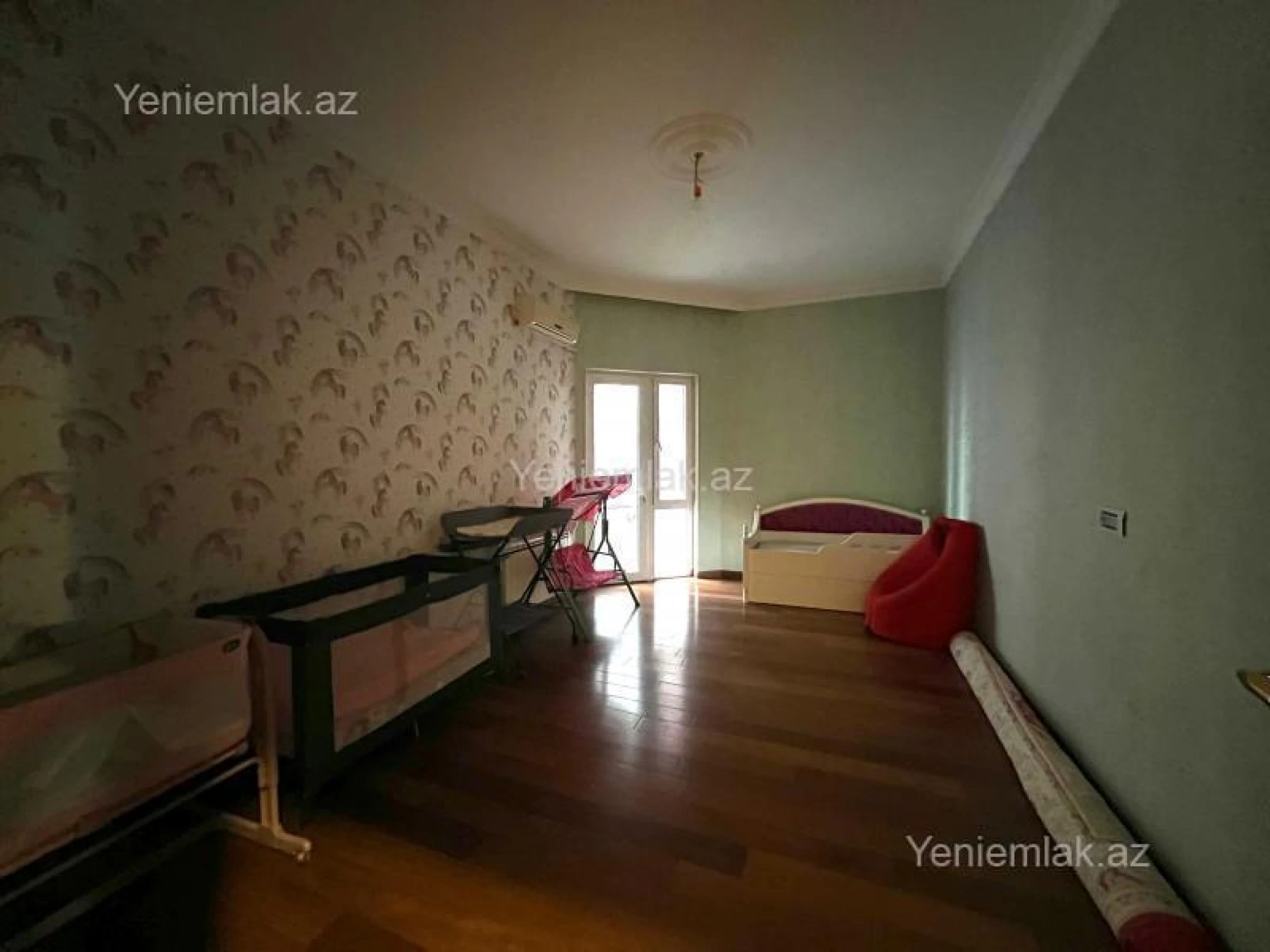 Satılır 5 otaqlı yeni tikili 250 m²