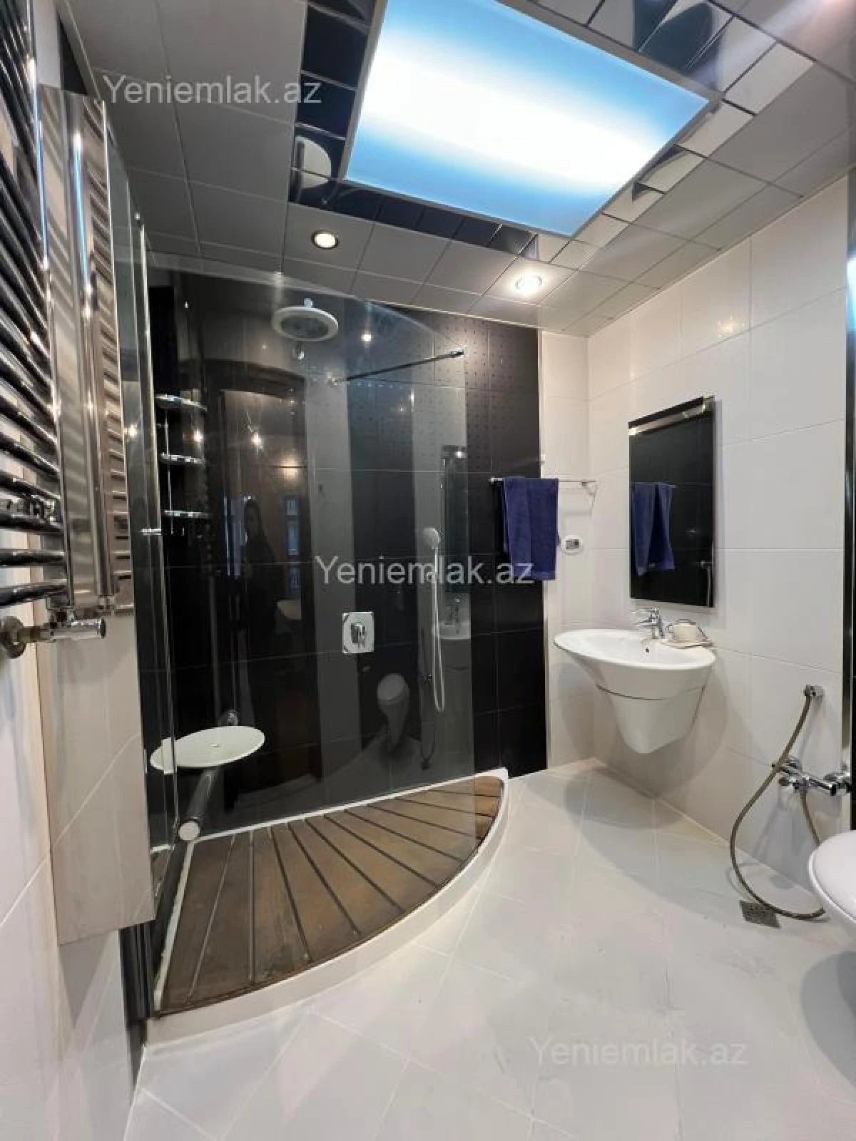 Satılır 5 otaqlı yeni tikili 250 m²