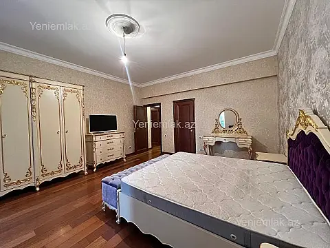 Satılır 5 otaqlı yeni tikili 250 m²