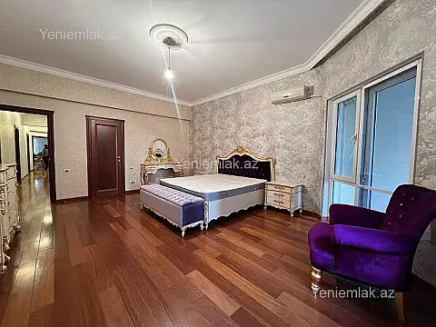 Satılır 5 otaqlı yeni tikili 250 m²